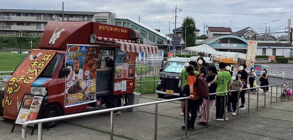 キッチンカー②(IMG_2386NY0812)